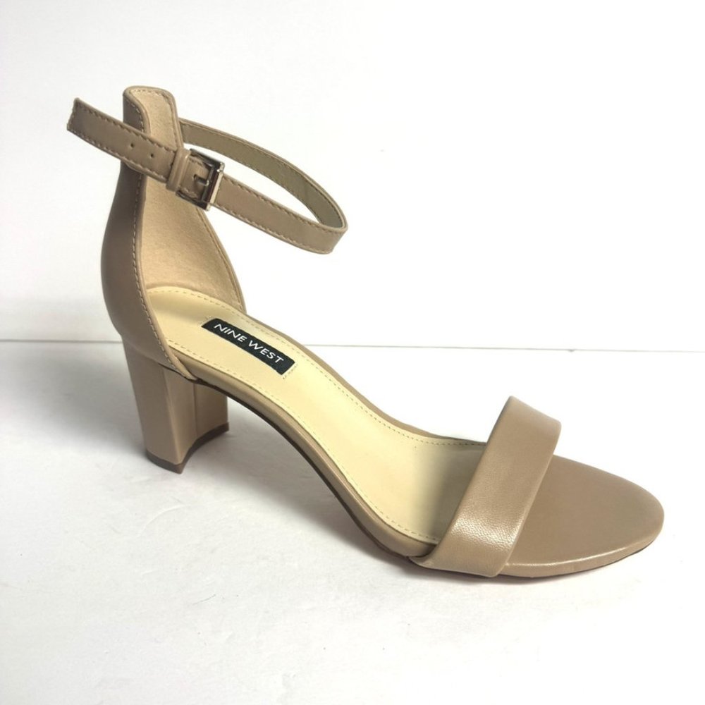 Nine West Womens Pruce Sandal Beige Size 8 M